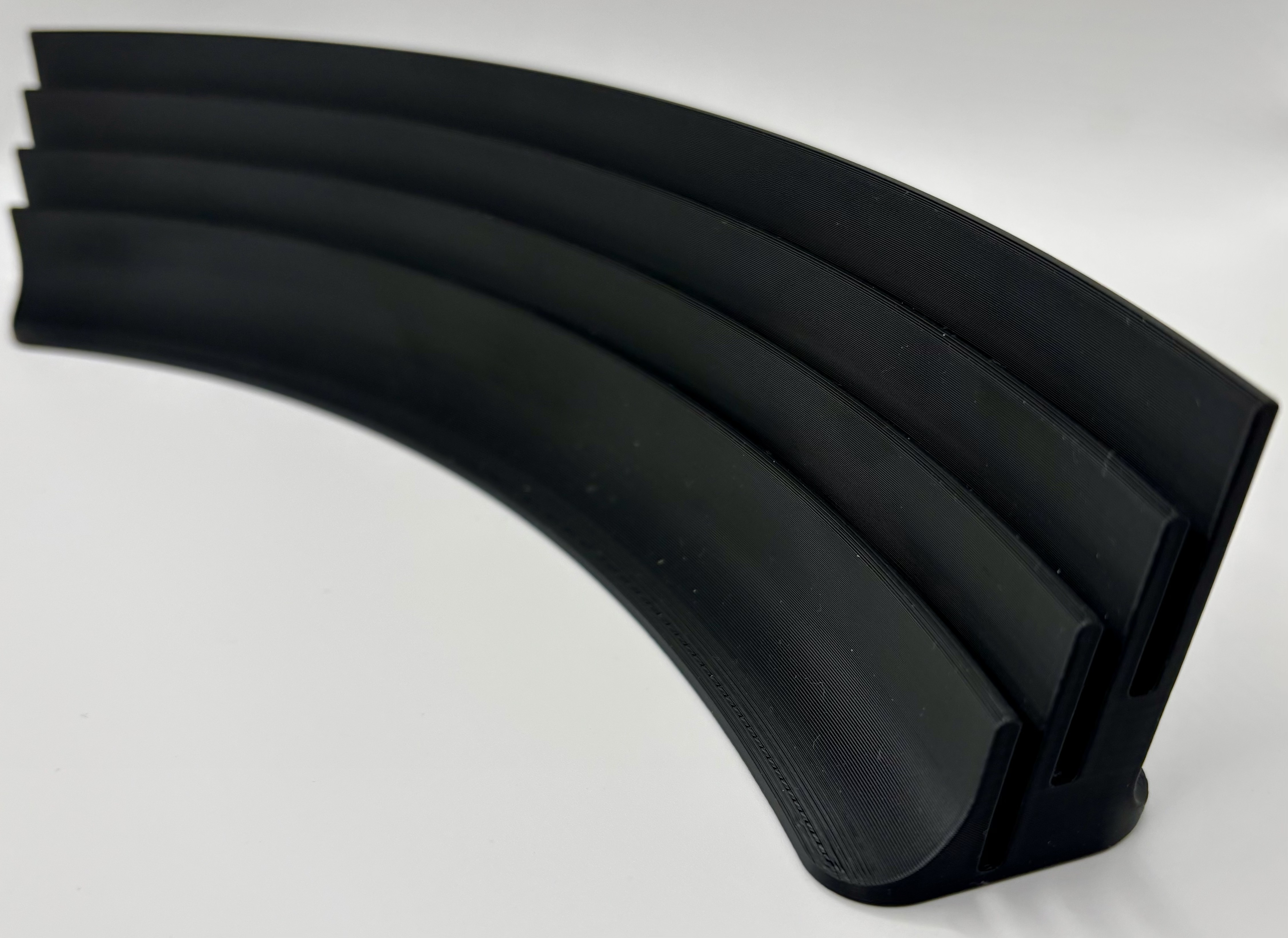 Curved 3D printed card holder for tabletop card games by Onyx 3D Printing